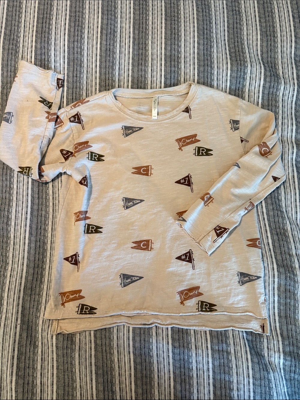Kids Long-Sleeve Cream Graphic Tee
